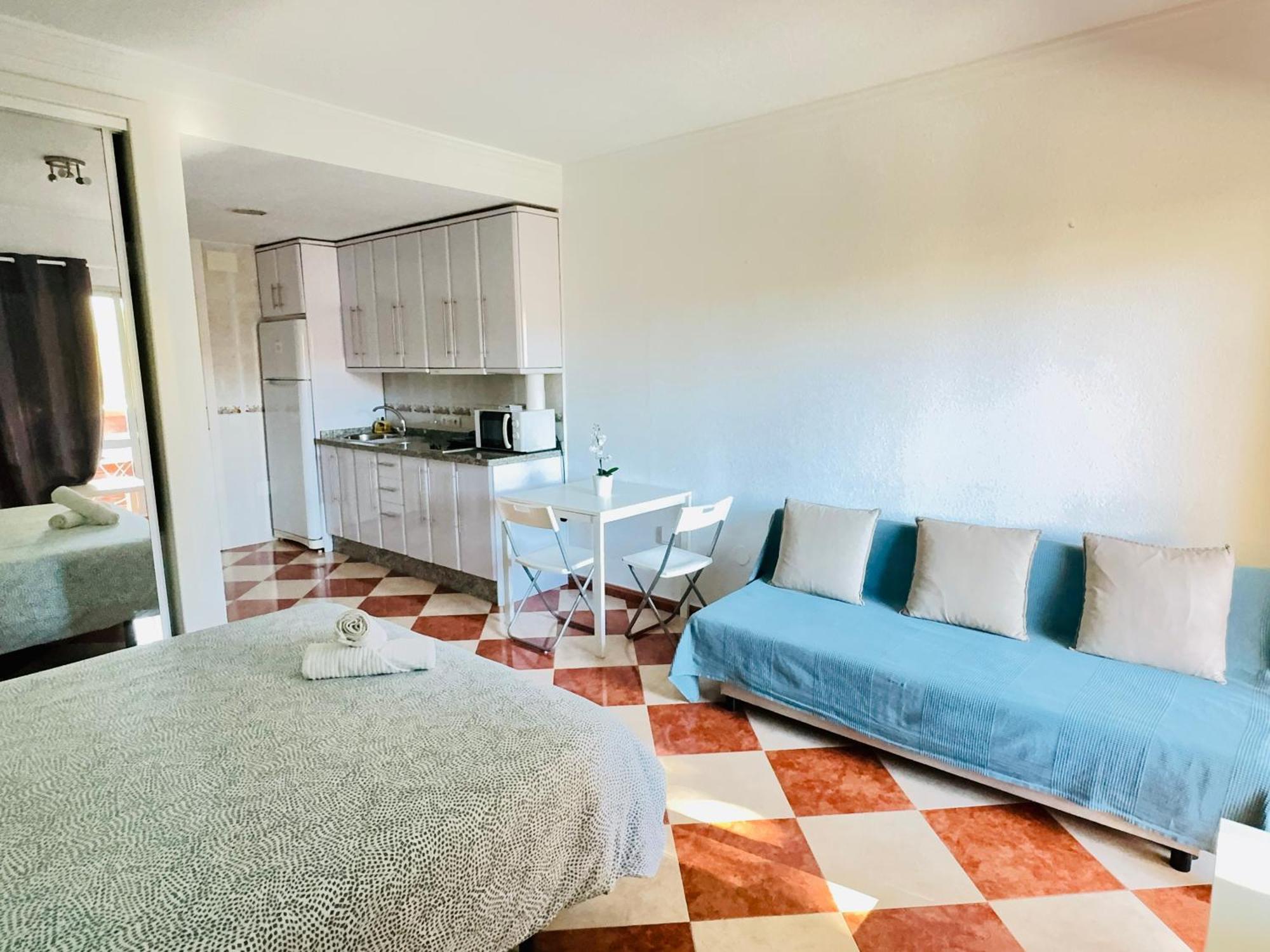 G&g Benalbeach Sea Views Appartement